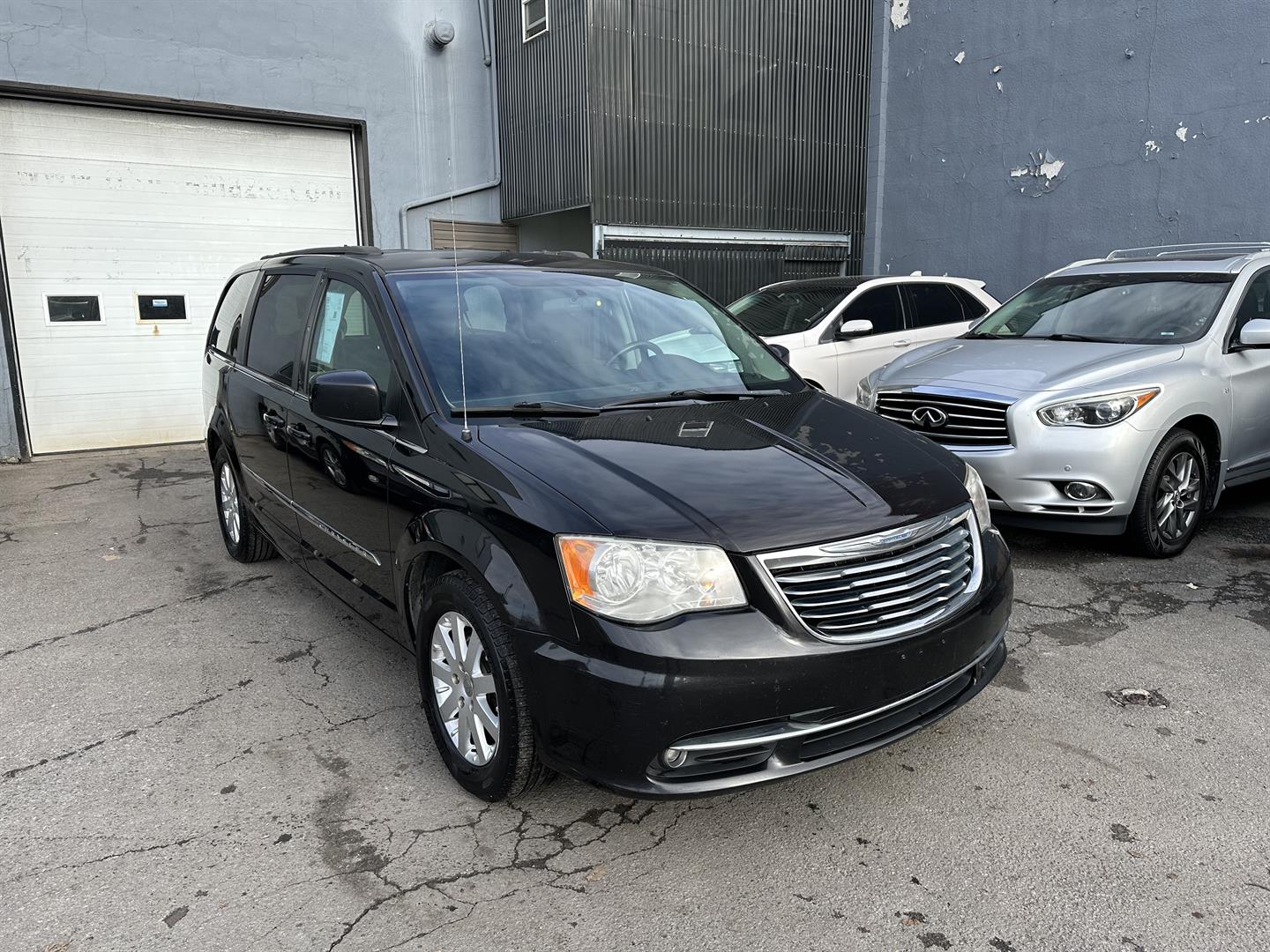 chrysler Town - Country 2014 - 8
