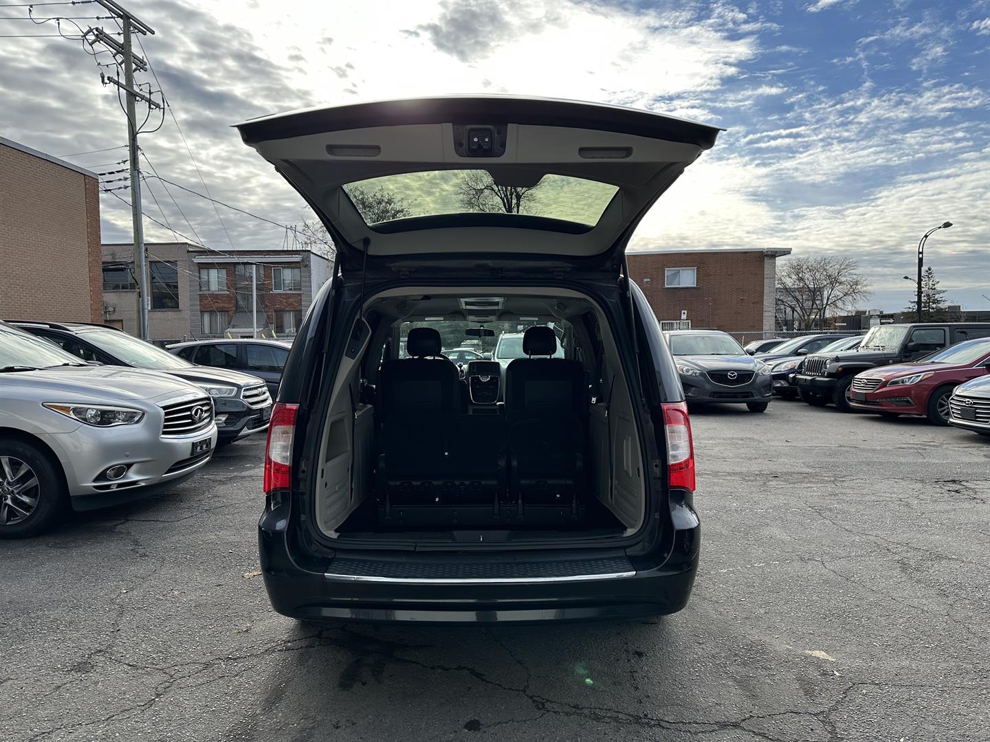 chrysler Town - Country 2014 - 10