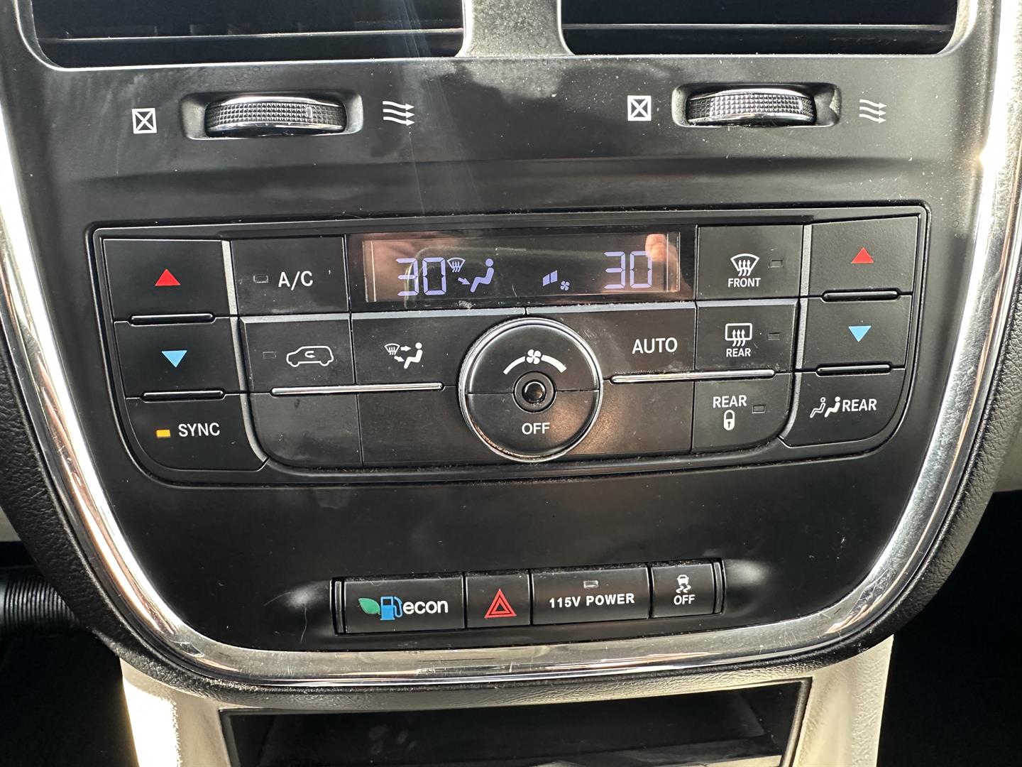 chrysler Town - Country 2014 - 18