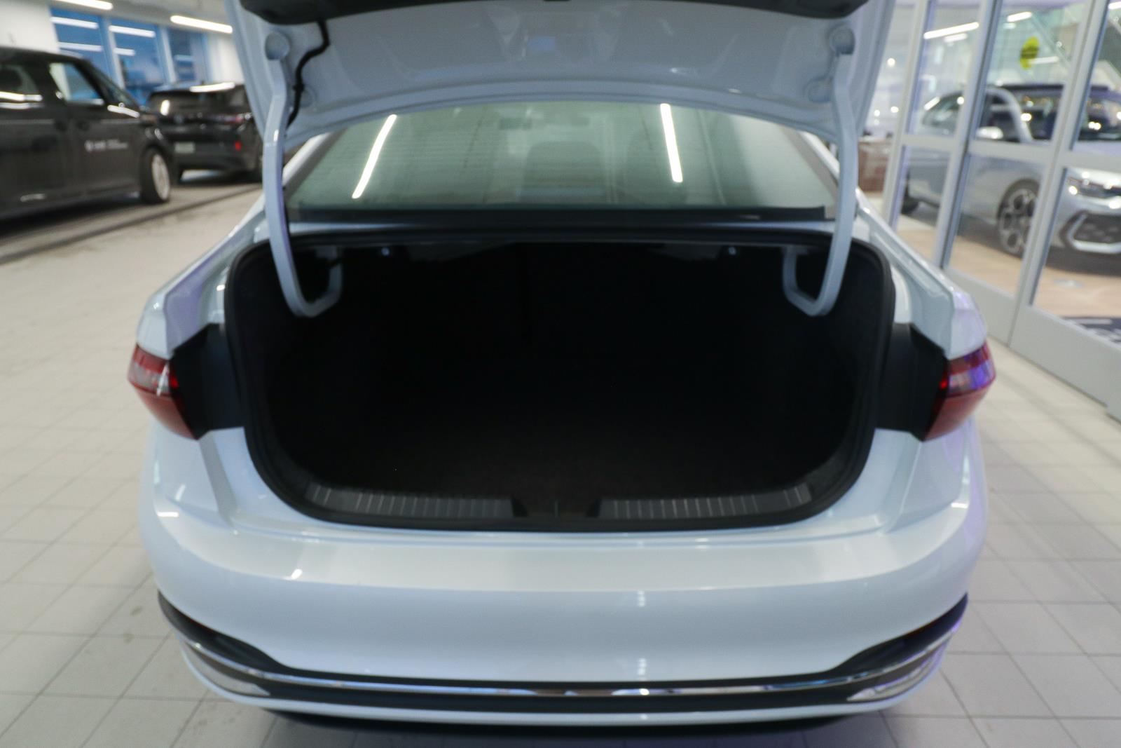 volkswagen Jetta 2022 - 3