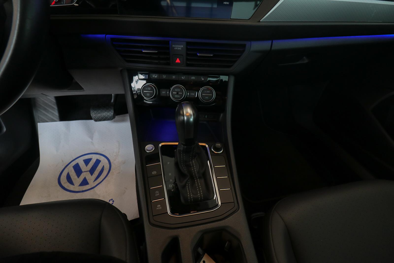 volkswagen Jetta 2021 - 14