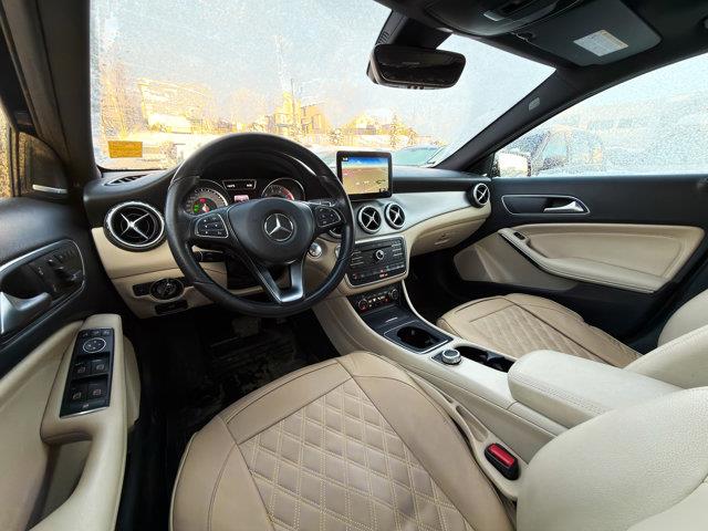 mercedes-benz GLA 2017 - 6