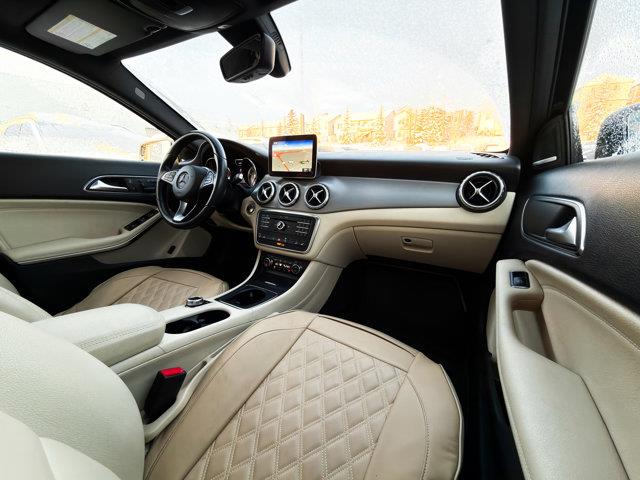 mercedes-benz GLA 2017 - 8