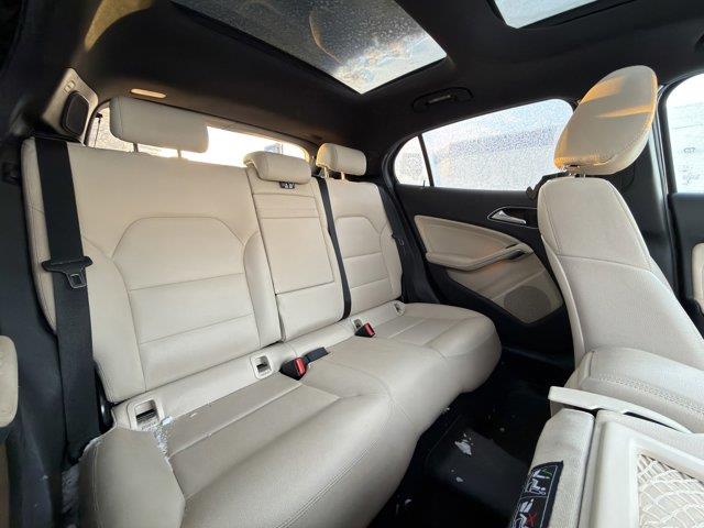 mercedes-benz GLA 2017 - 23