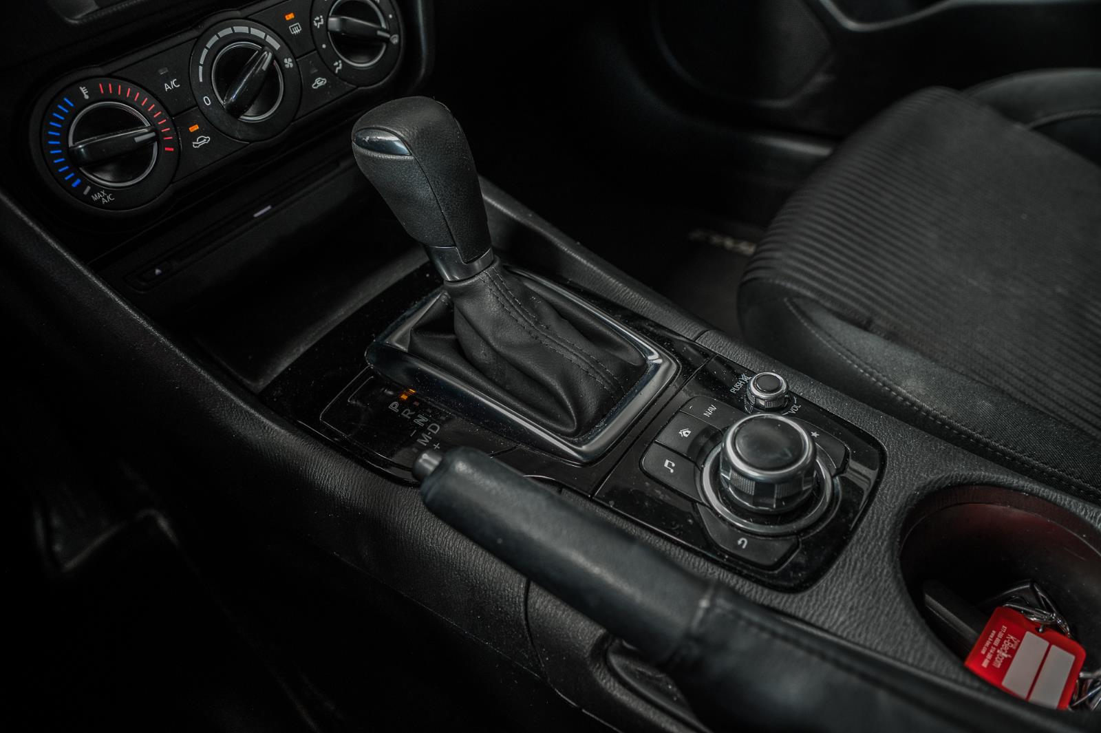 mazda Mazda3 2015 - 23