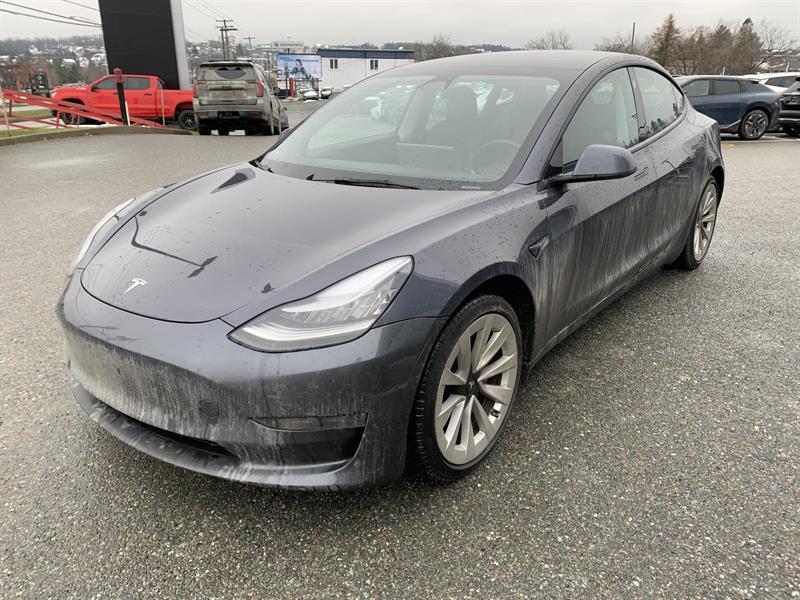 tesla Model 3 2021