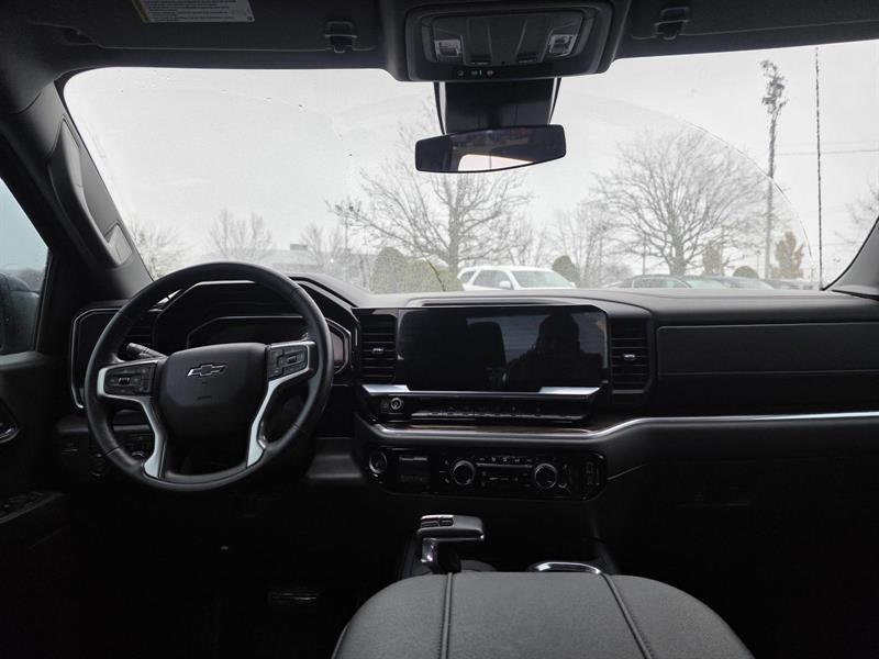 chevrolet Silverado 1500 2023 - 12