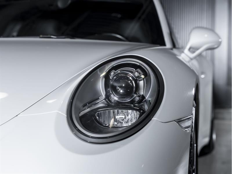 porsche 911 2017 - 18