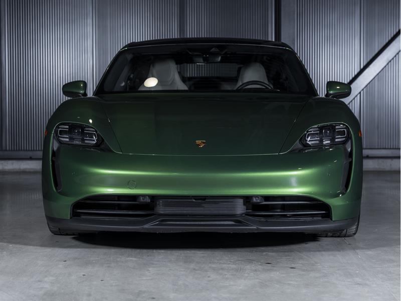 porsche Taycan 2023 - 12