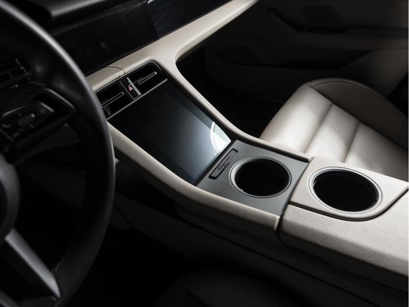 porsche Taycan 2023 - 17