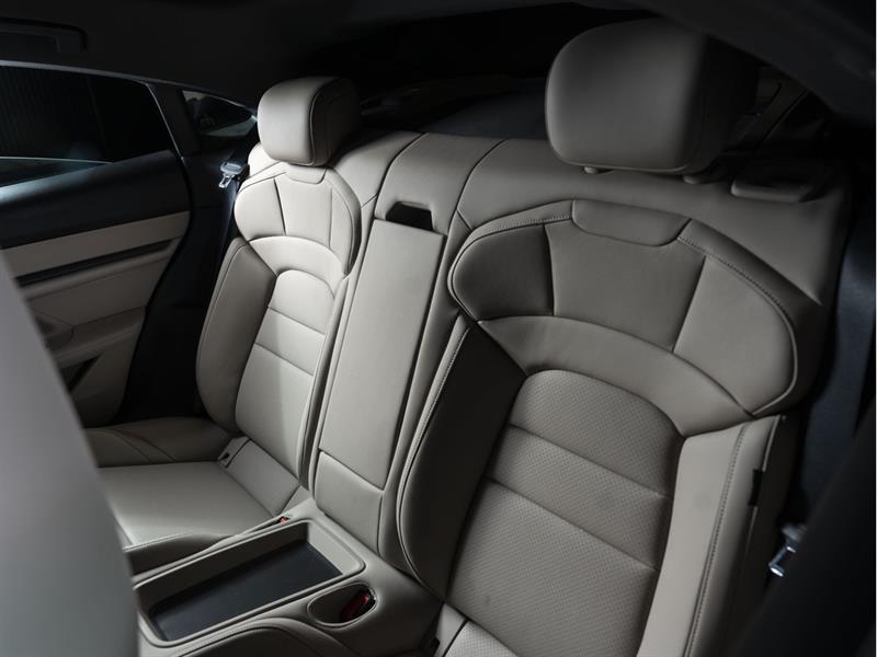 porsche Taycan 2023 - 23