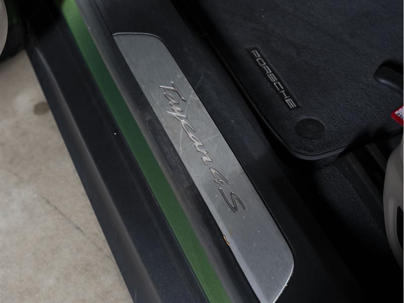 porsche Taycan 2023 - 27