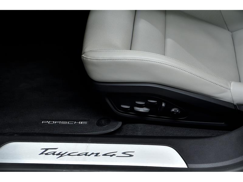 porsche Taycan 2023 - 15