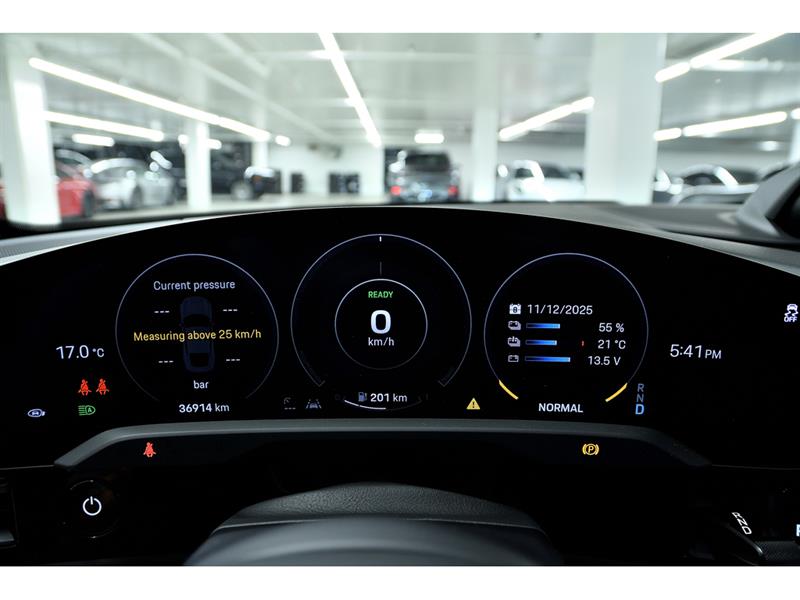 porsche Taycan 2023 - 17