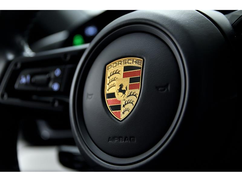 porsche Taycan 2023 - 19