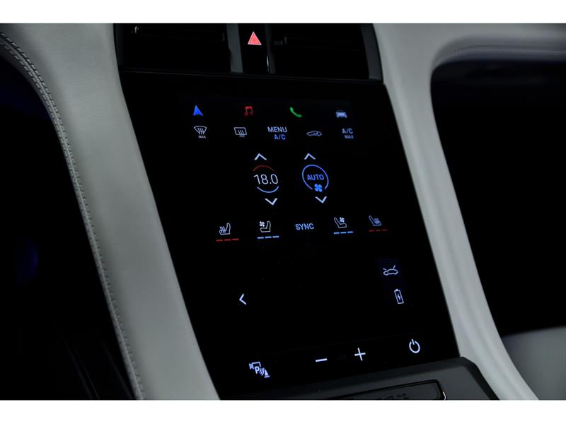 porsche Taycan 2023 - 26