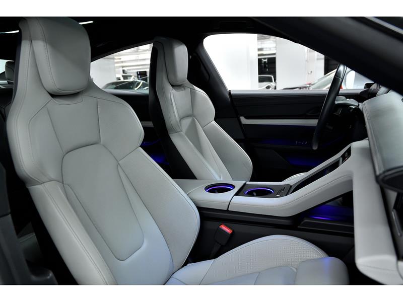 porsche Taycan 2023 - 33