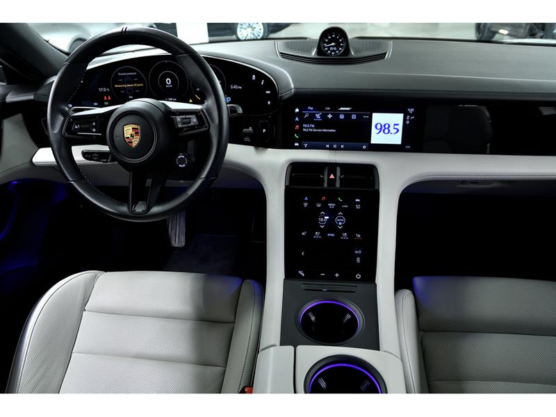 porsche Taycan 2023 - 35