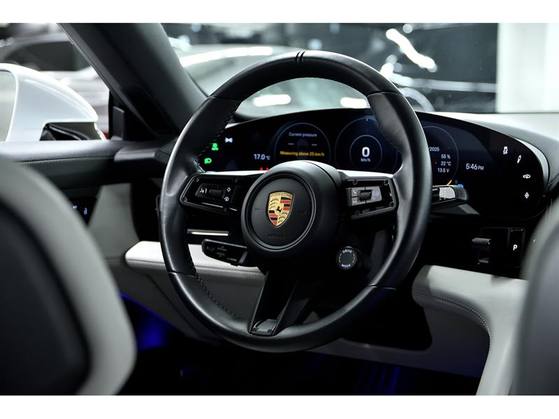 porsche Taycan 2023 - 37