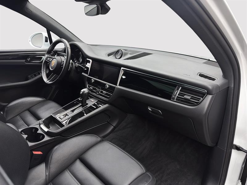 porsche Macan 2024 - 25