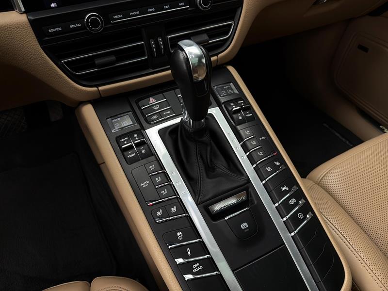 porsche Macan 2020 - 21