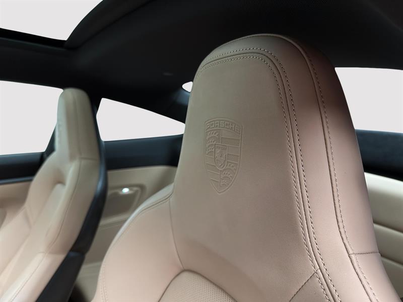 porsche 911 2024 - 25