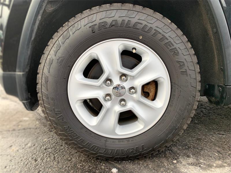 jeep Grand Cherokee 2016 - 9