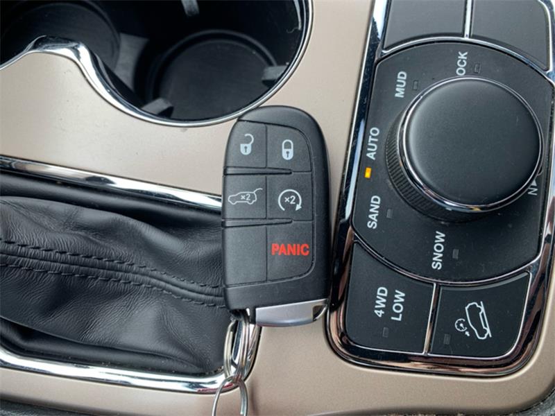 jeep Grand Cherokee 2016 - 27