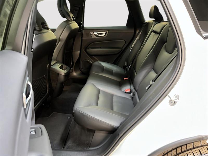 volvo XC60 2023 - 9