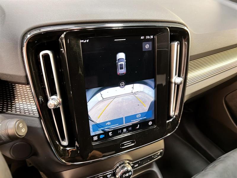 volvo XC40 2022 - 18