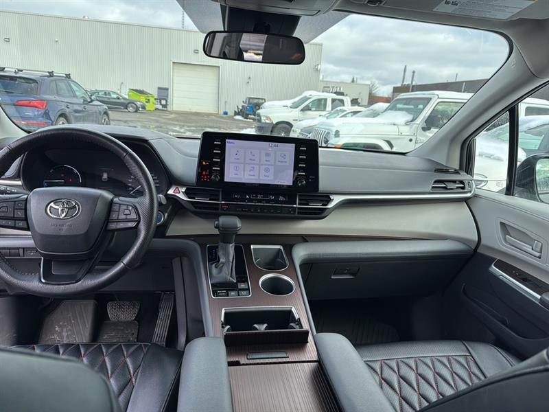 toyota Sienna 2024 - 32