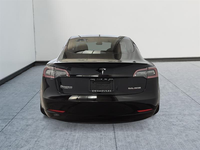 tesla Model 3 2022 - 10