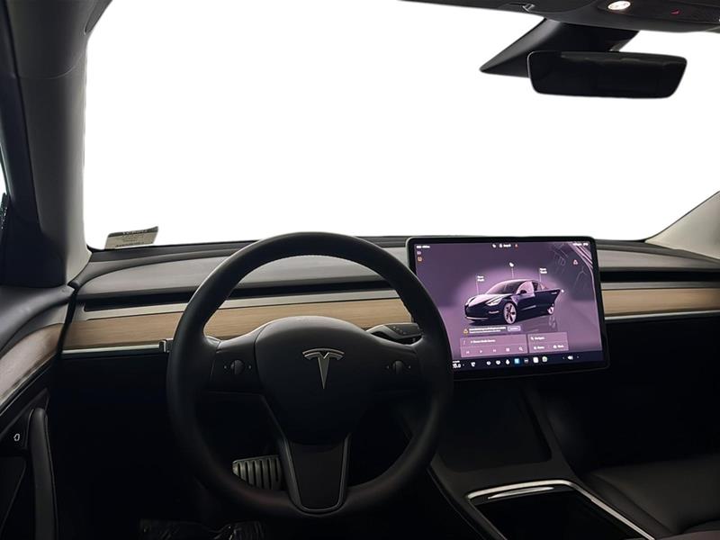 tesla Model 3 2022 - 24