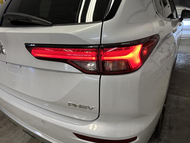 mitsubishi Outlander PHEV 2023 - 23