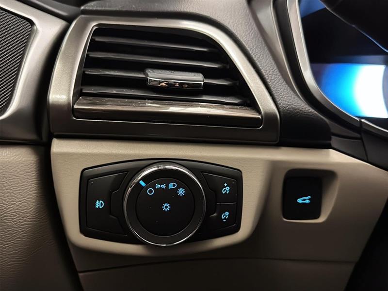 ford Fusion Energi 2017 - 25