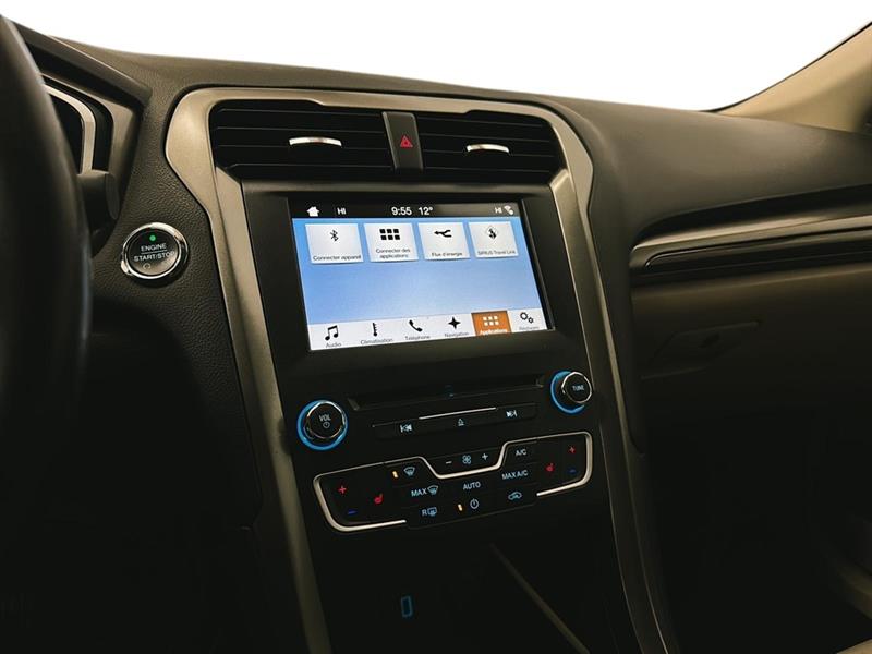 ford Fusion Energi 2017 - 28