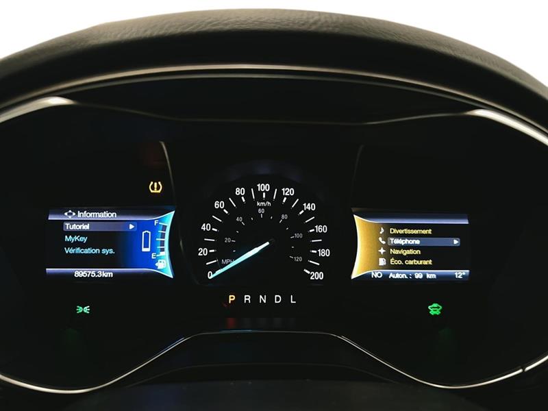 ford Fusion Energi 2017 - 40