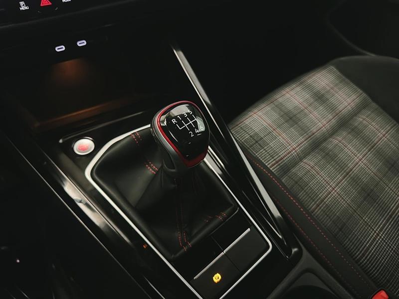 volkswagen Golf 2024 - 40