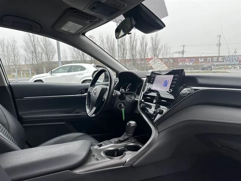 toyota Camry 2023 - 11