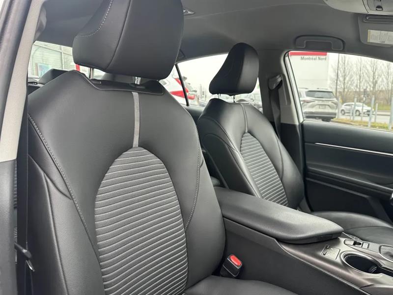 toyota Camry 2023 - 12