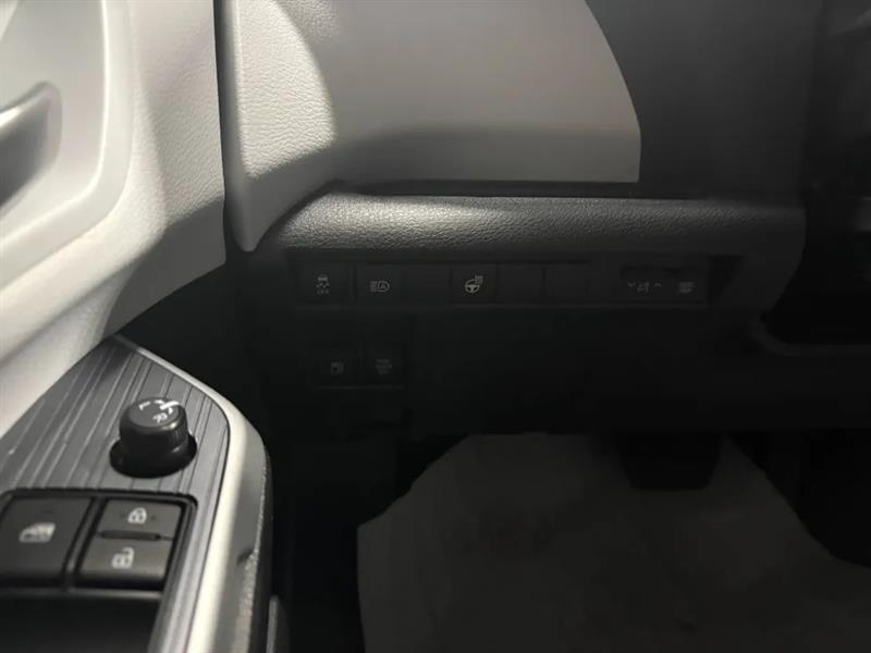 toyota Sienna Hybrid 2025 - 12