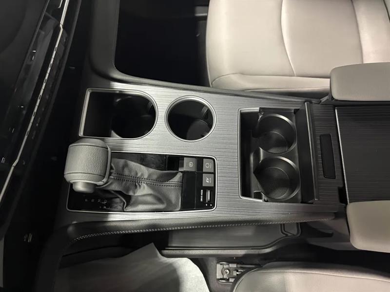 toyota Sienna Hybrid 2025 - 13