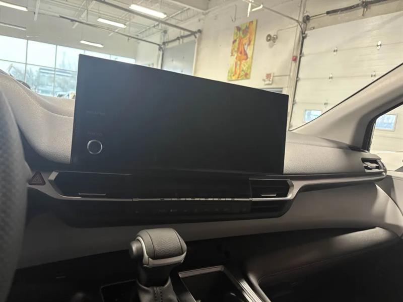 toyota Sienna Hybrid 2025 - 14