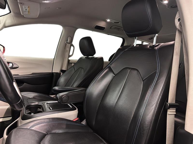 chrysler Pacifica 2021 - 21