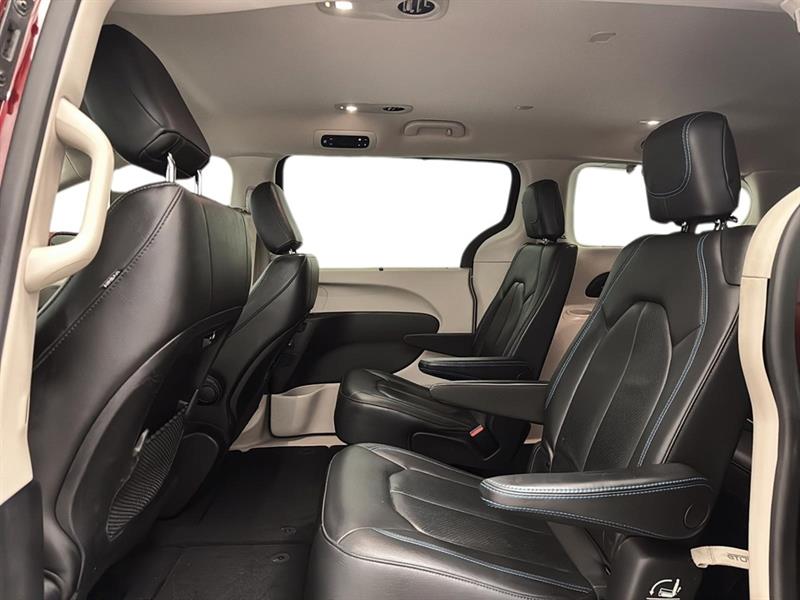 chrysler Pacifica 2021 - 23