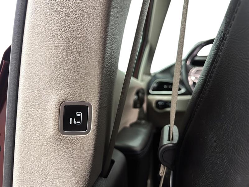 chrysler Pacifica 2021 - 25