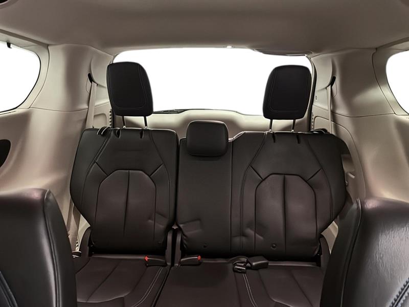 chrysler Pacifica 2021 - 28