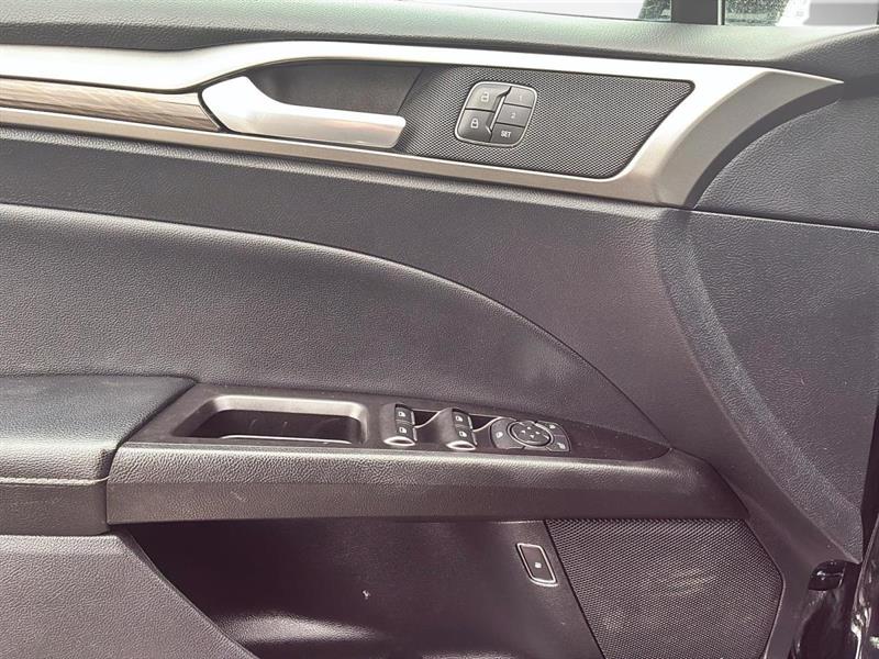 ford Fusion Energi 2019 - 10