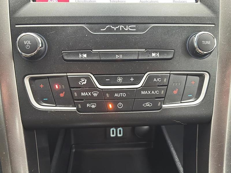 ford Fusion Energi 2019 - 16