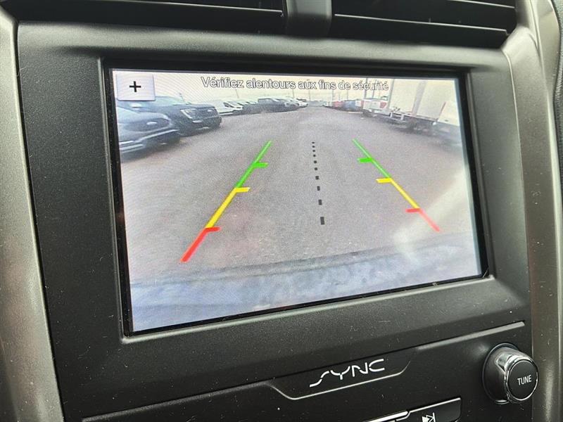 ford Fusion Energi 2019 - 17